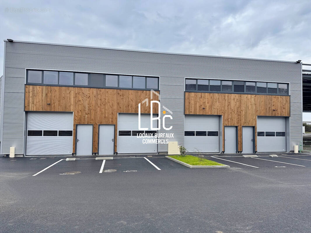 Commerce à BASSE-GOULAINE