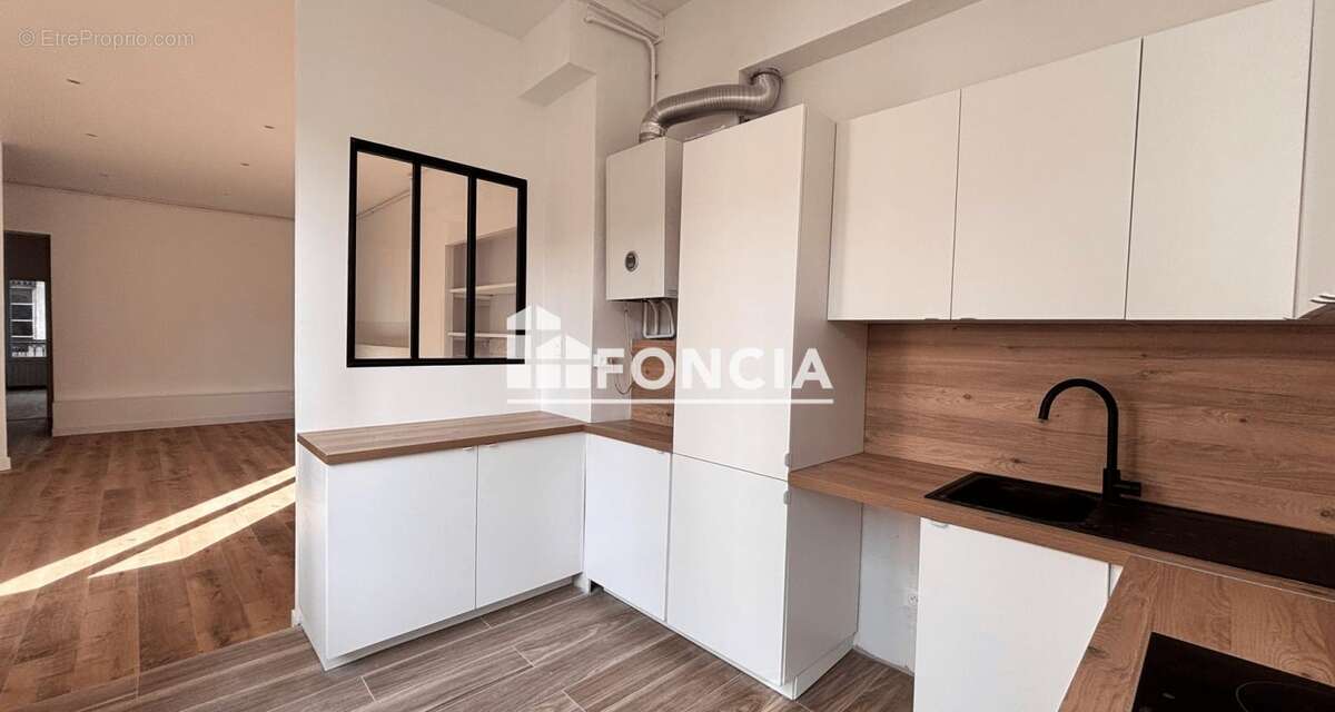 Appartement à SAINT-ETIENNE