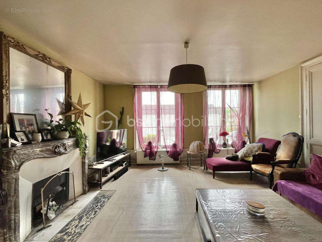 Appartement à BALAN