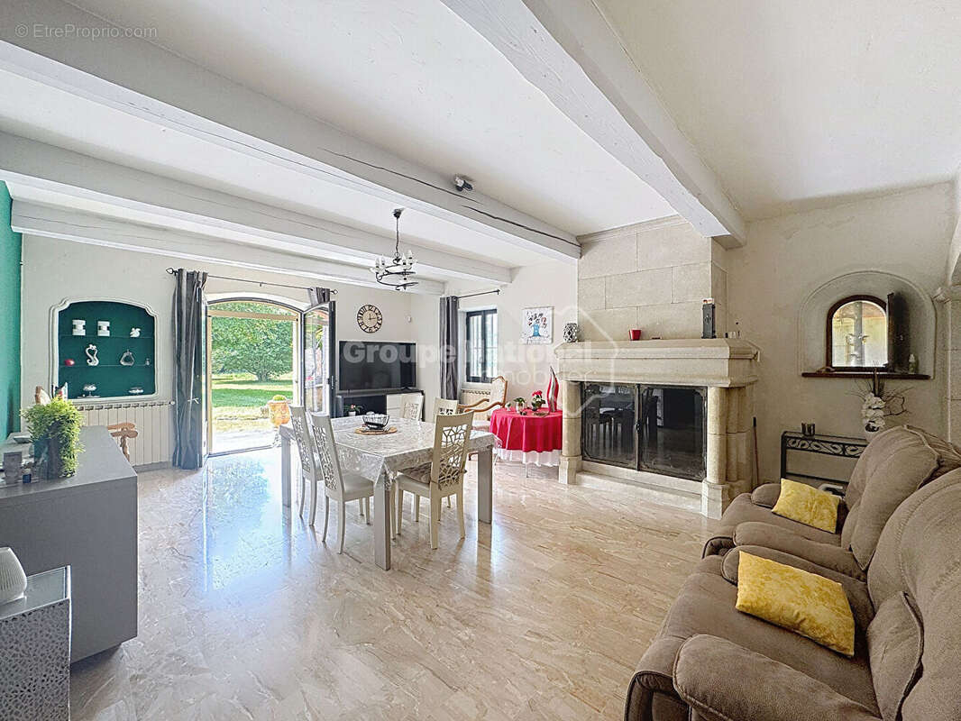 Maison à CHEVAL-BLANC