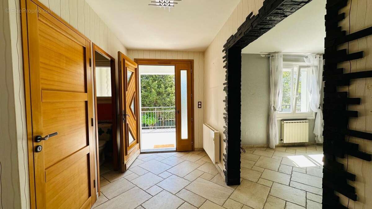 Maison à VAISON-LA-ROMAINE