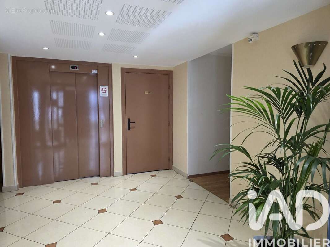Photo 9 - Appartement à VILLIERS-SUR-MARNE