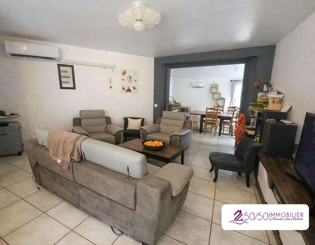 Appartement à SAINT-MARTIN-DES-CHAMPS