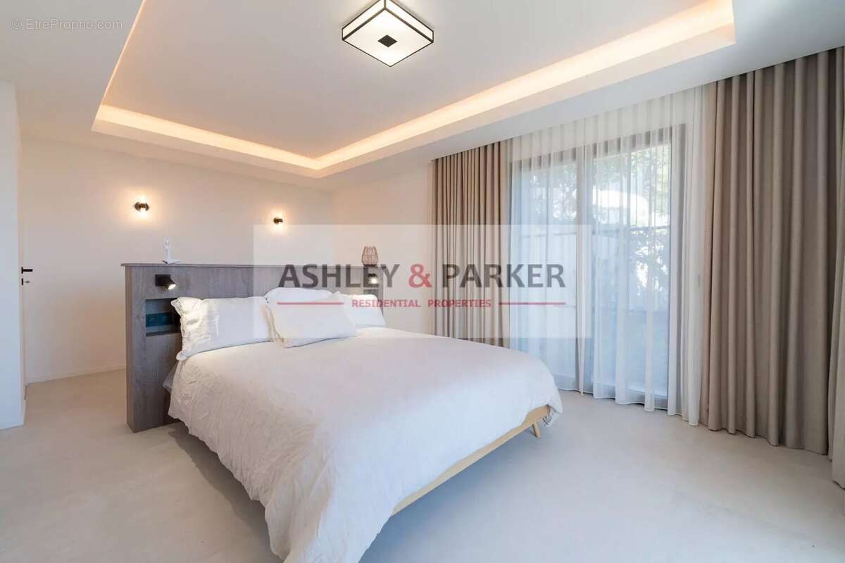 Maison à ROQUEBRUNE-CAP-MARTIN