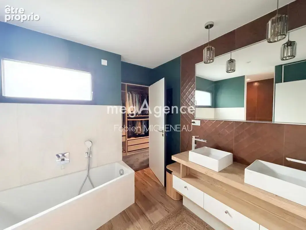 Maison d'architecte - Beaupreau - 160 m² - 5 pièces - photo 9