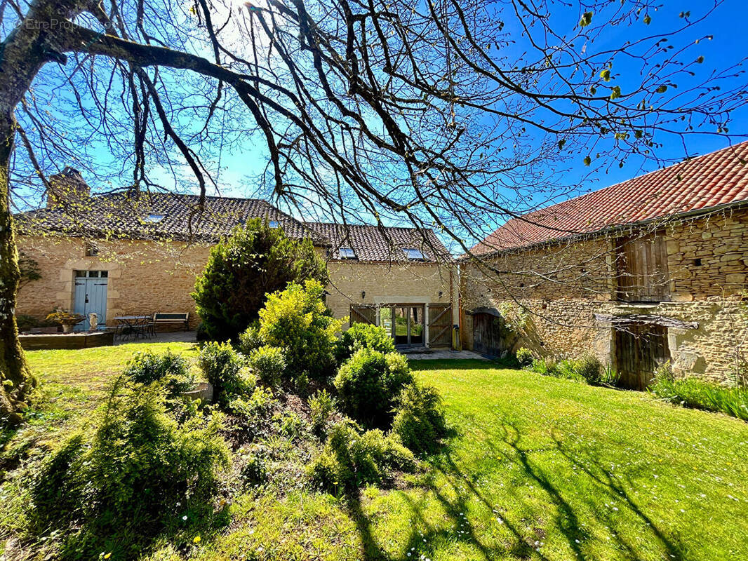 Maison à VILLEFRANCHE-DU-PERIGORD
