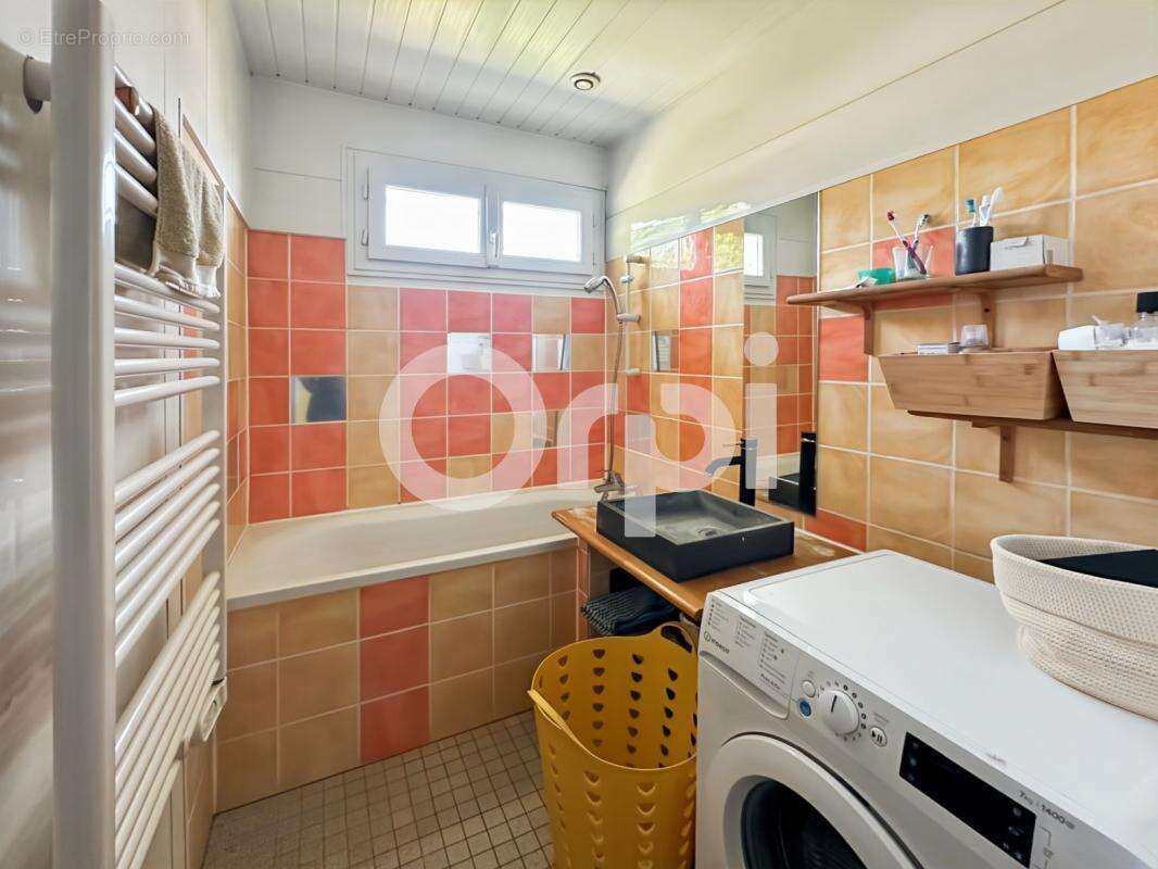 Maison à LES VENTES