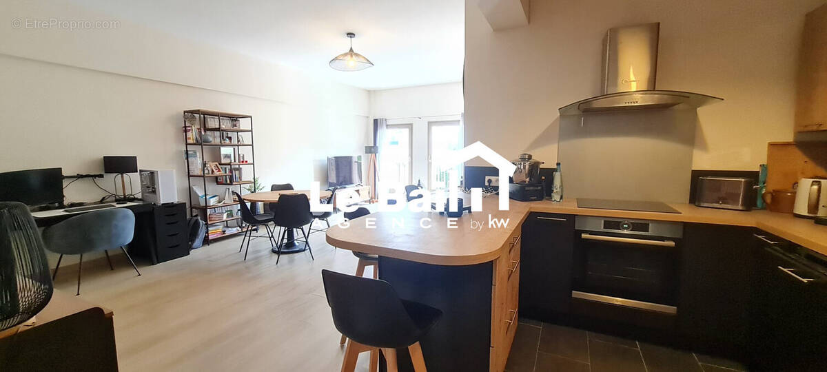 Appartement 75 m² à Osny  - photo 2