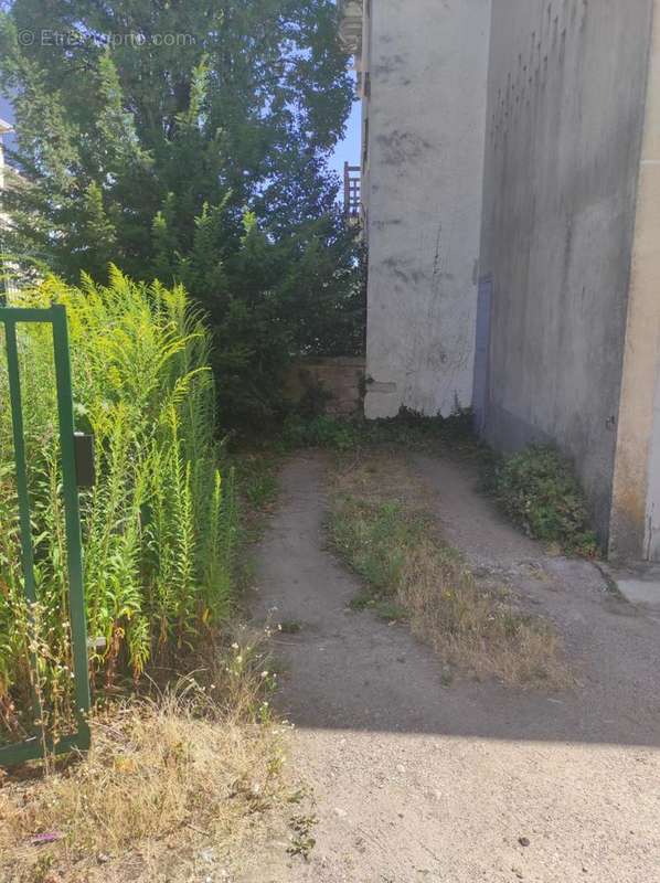 Photo 4 - Parking à EPINAL