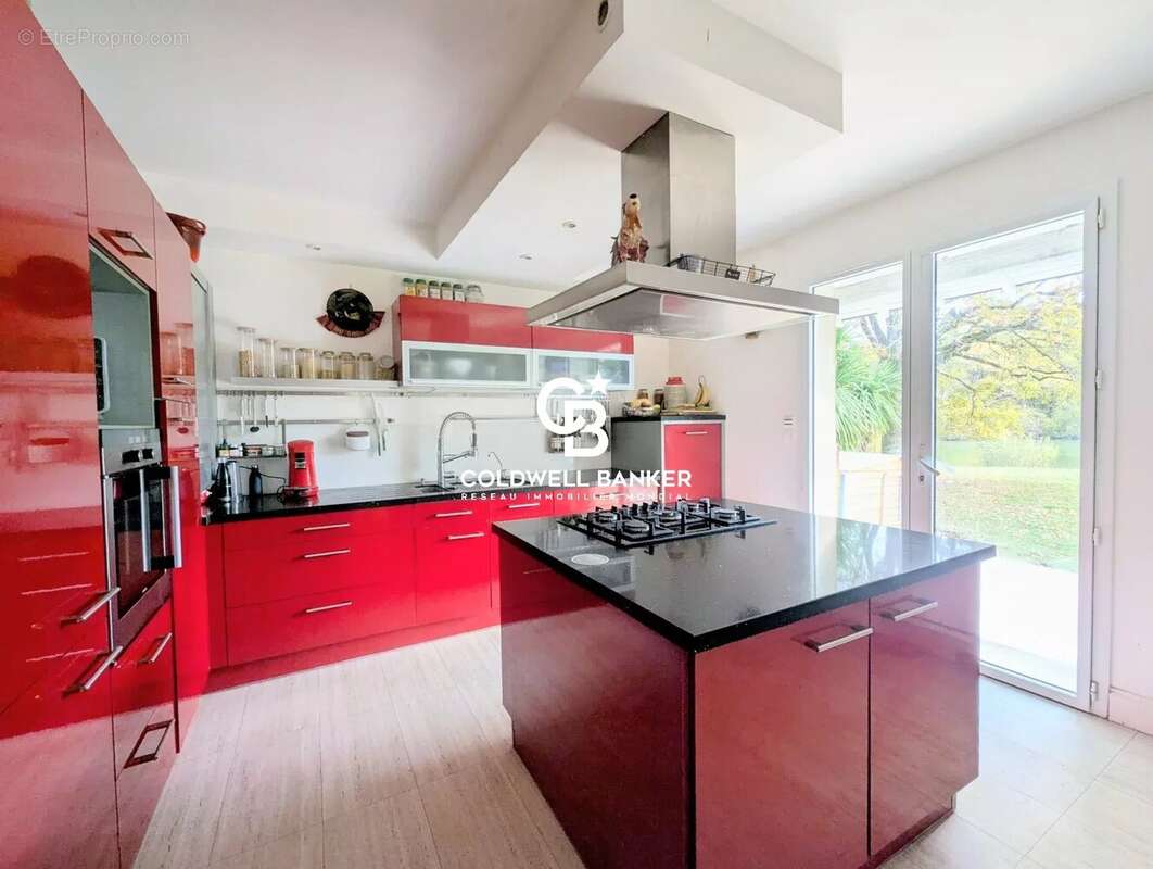 Maison à AZAY-SUR-CHER