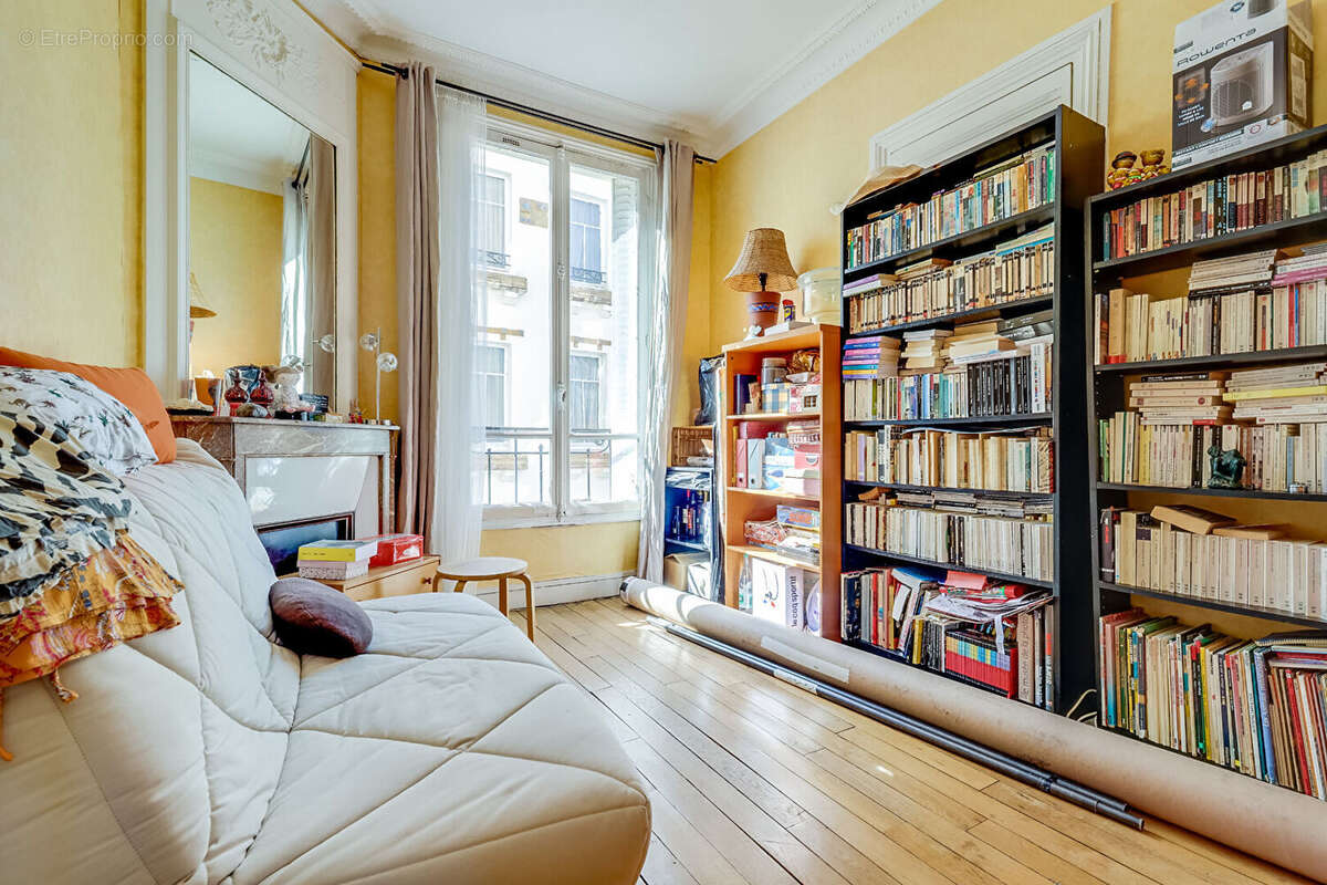 Appartement à PARIS-14E