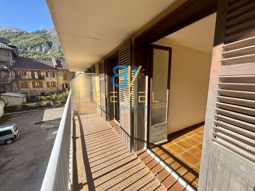 Appartement à SAINT-JEAN-DE-MAURIENNE