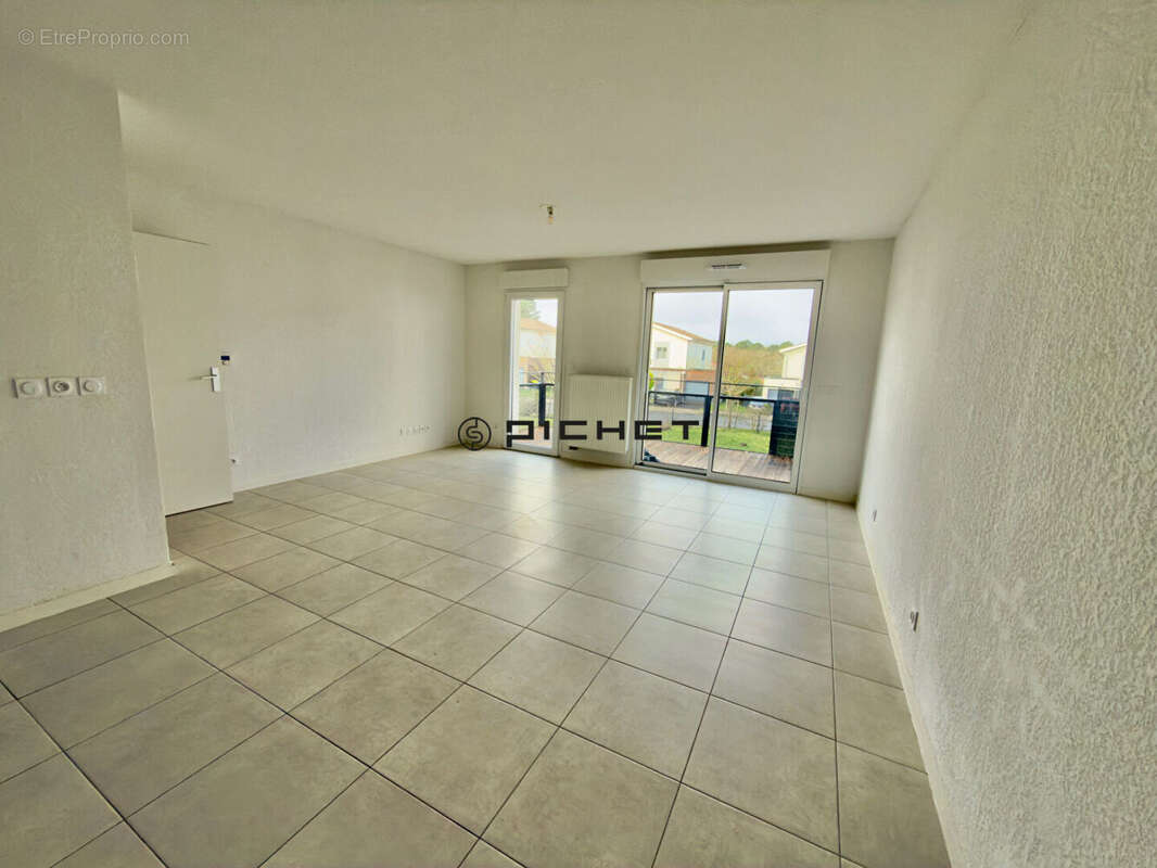 Appartement à CANEJAN