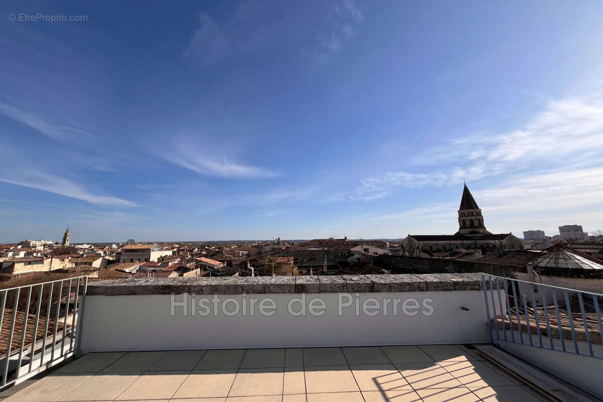 Appartement à NIMES