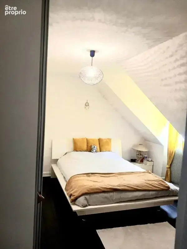 À vendre – Charmante maison familiale 5 pièces de 165 m² à Bondy - photo 2