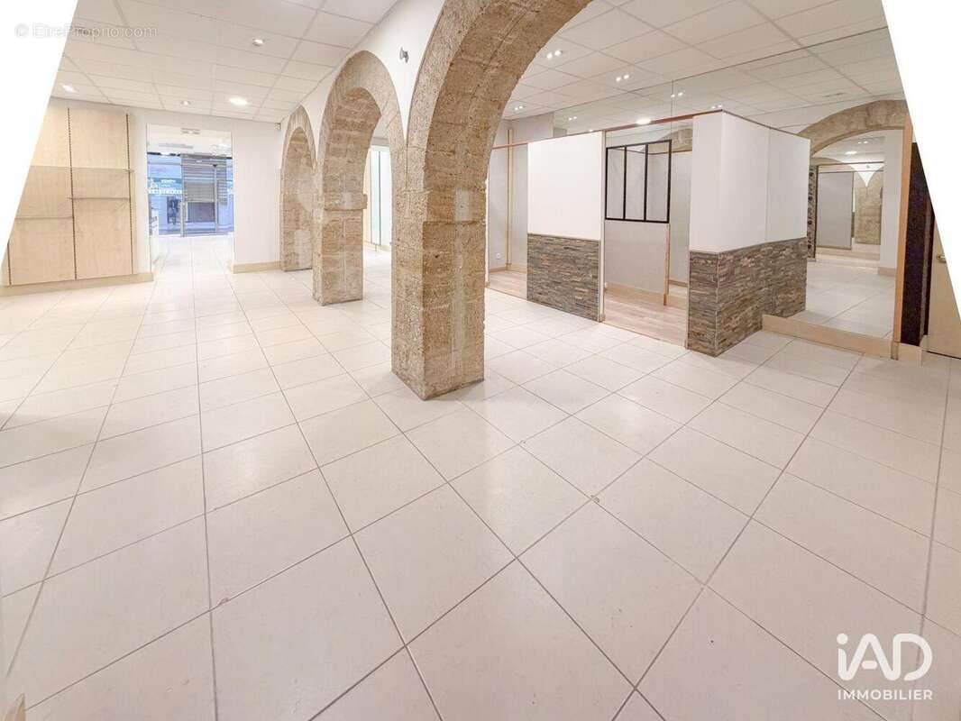 Photo 3 - Commerce à PERTUIS