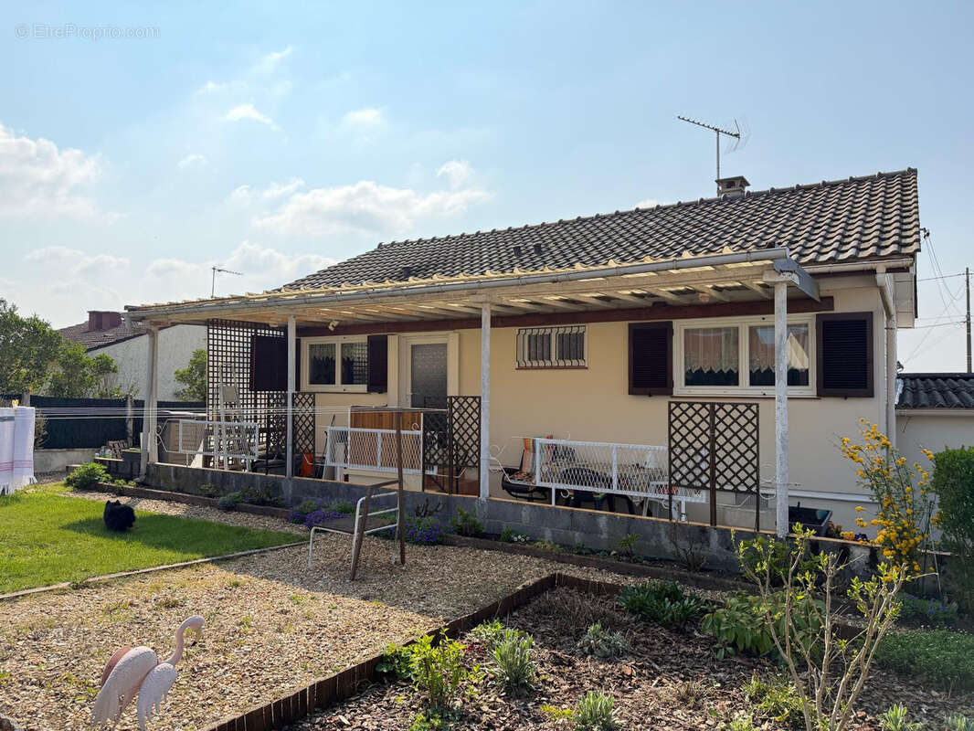 Maison à FERRIERES-EN-GATINAIS