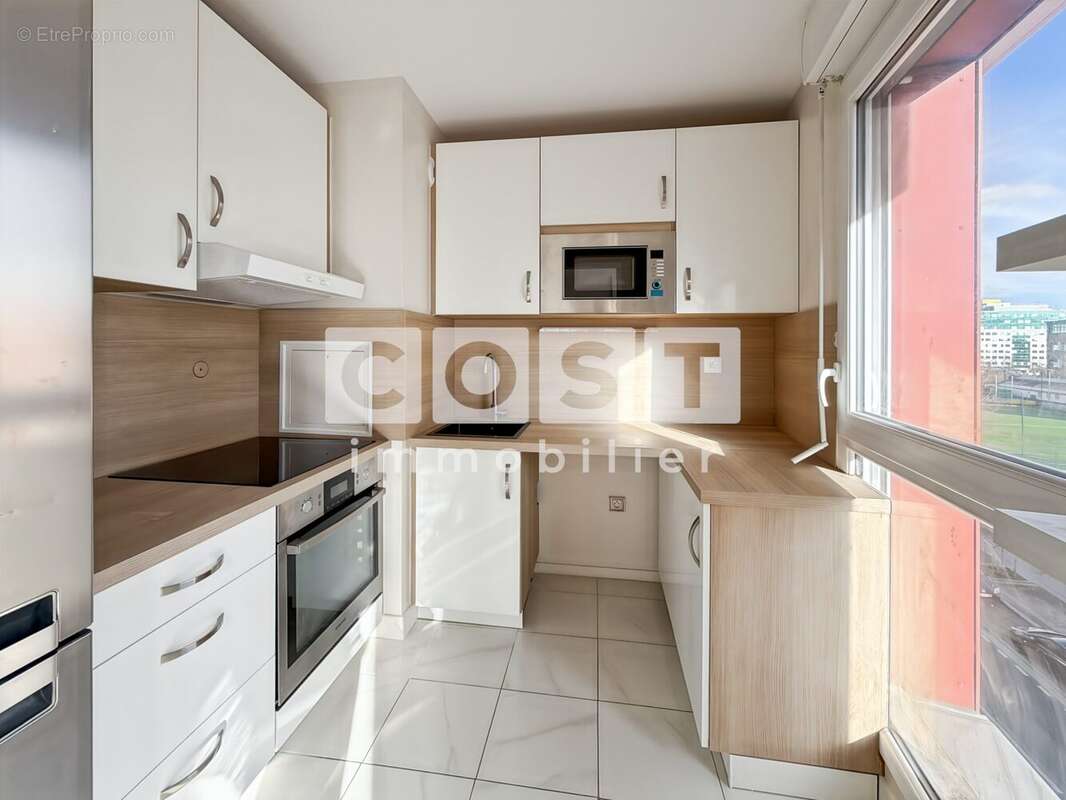 Appartement à GENNEVILLIERS