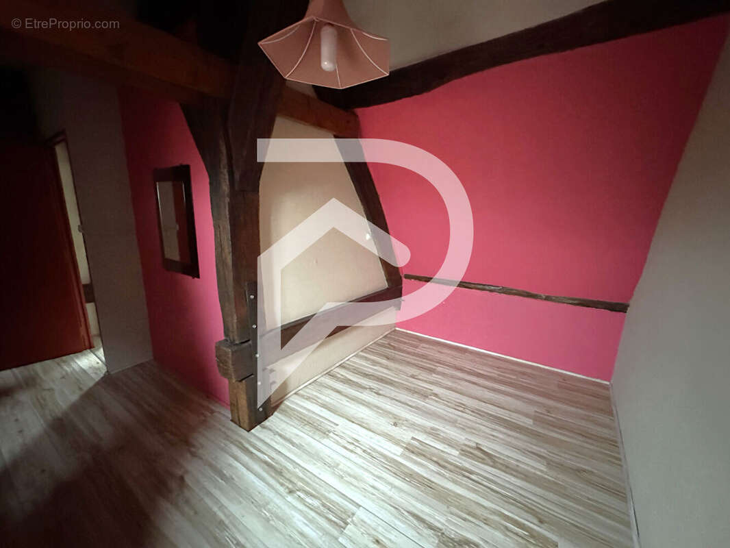 Maison à IVRY-LA-BATAILLE