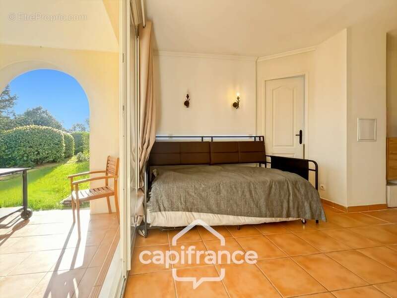 Appartement à MALLEMORT