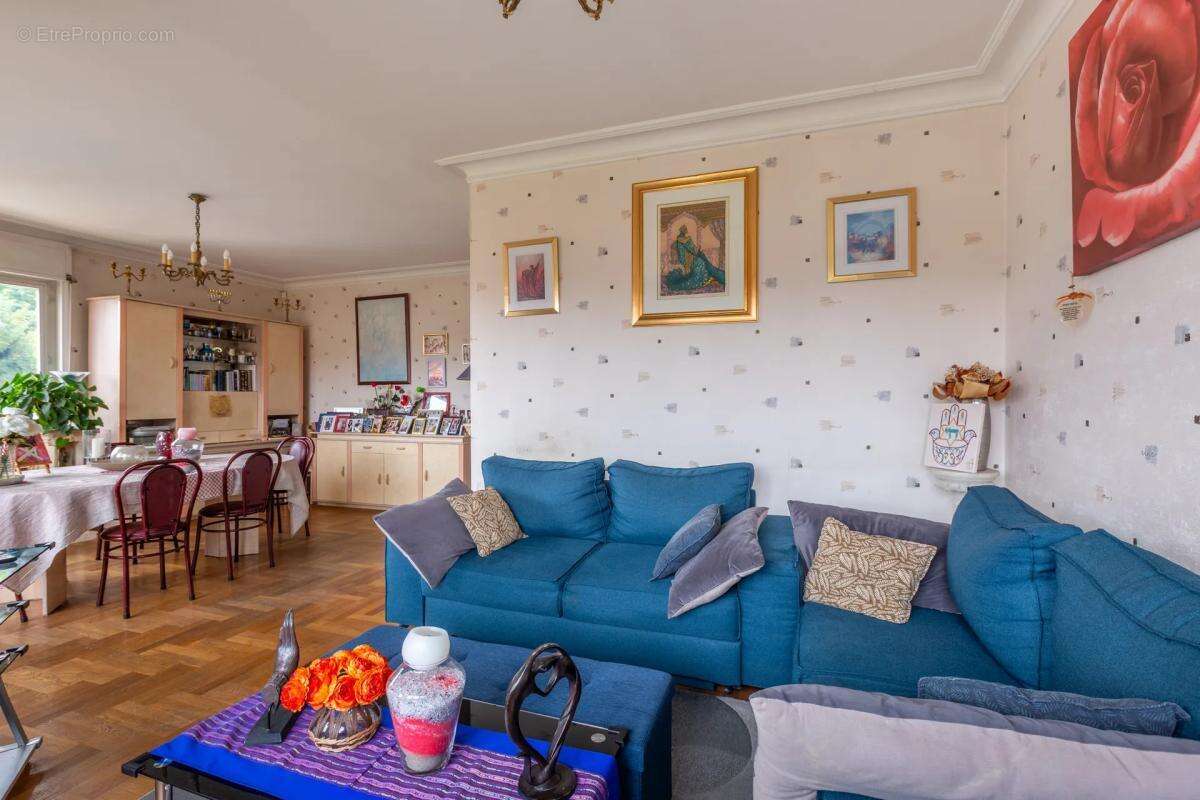 Maison à TASSIN-LA-DEMI-LUNE