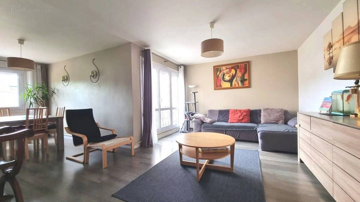 Appartement à BEYNES