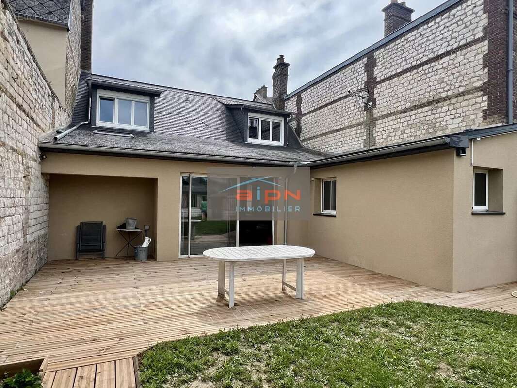 Maison à CAUDEBEC-LES-ELBEUF