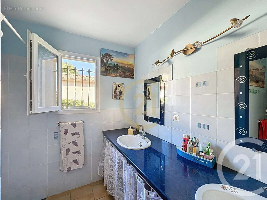 Maison à UZES