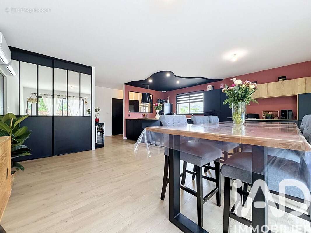 Maison 154 m² à Brehal  - photo 7