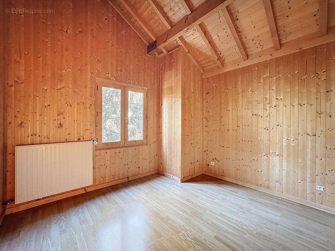 Maison à THORENS-GLIERES