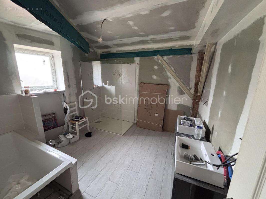 Maison en pierre 168m2 + Dépendances – Val-de-Bonnieure - photo 12