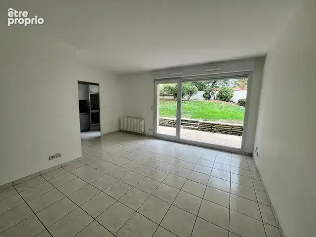 Rue des moissons - appartement moderne type 2 de  42m2 + terrasse de 18m2 + box garage - photo 3