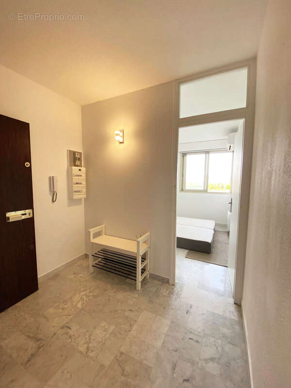 Appartement à MANDELIEU-LA-NAPOULE