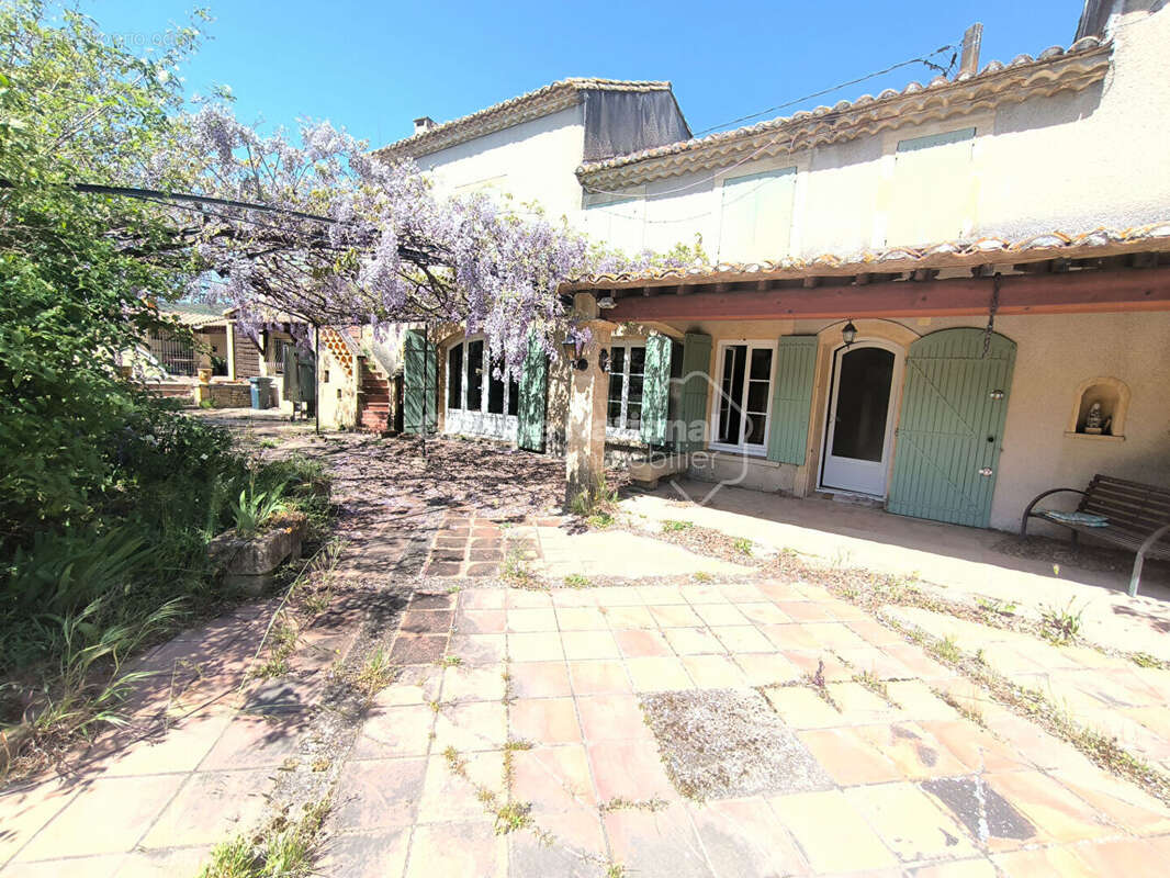 Maison à SERNHAC