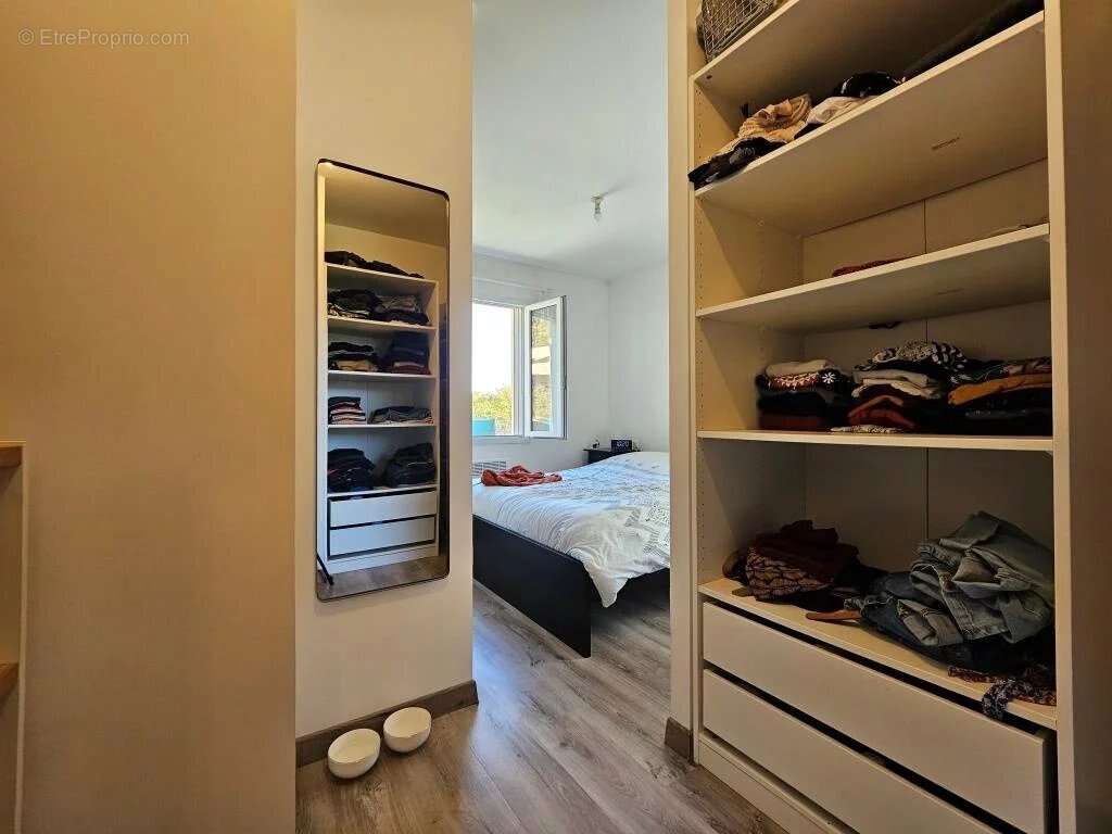 Maison à SAINT-YZAN-DE-SOUDIAC