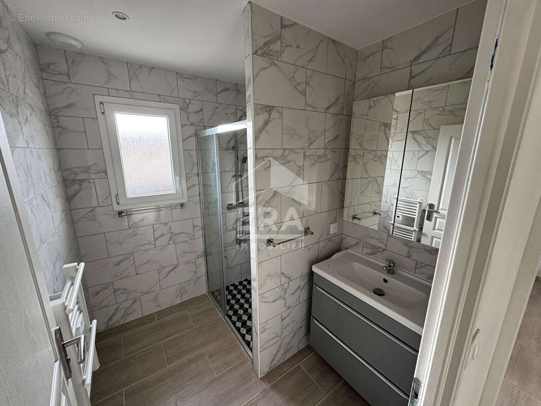 Maison à CAMPS-SUR-L&#039;ISLE