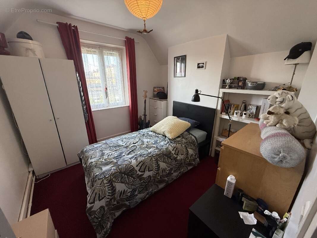 Maison à SAINT-MAUR-DES-FOSSES