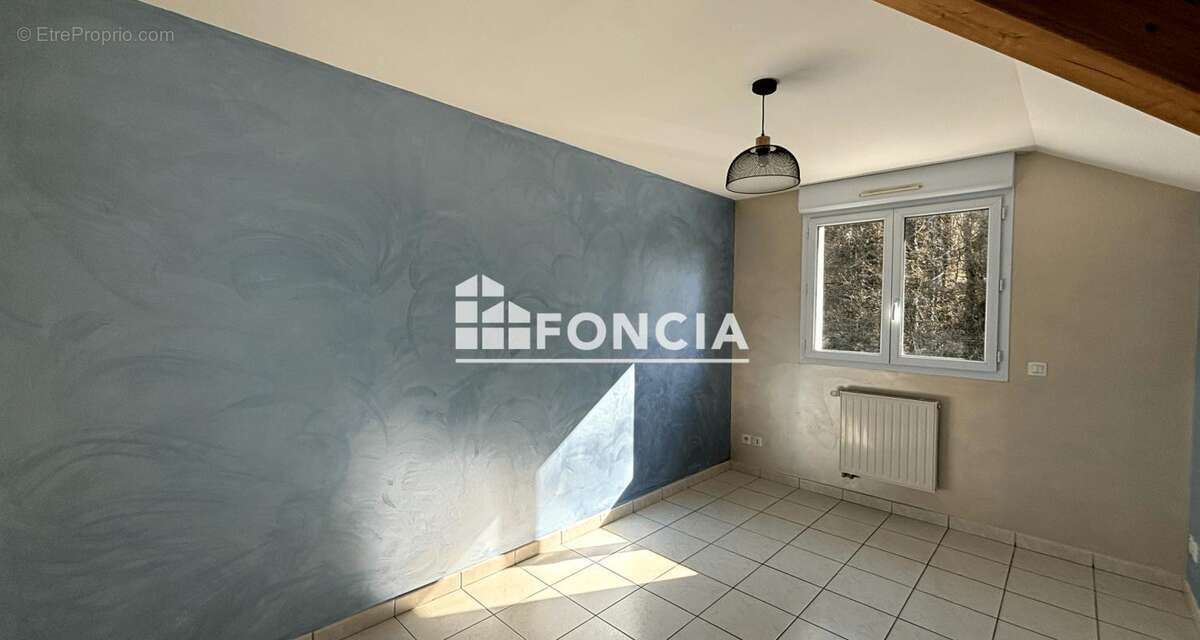 Appartement à LA ROCHE-SUR-FORON