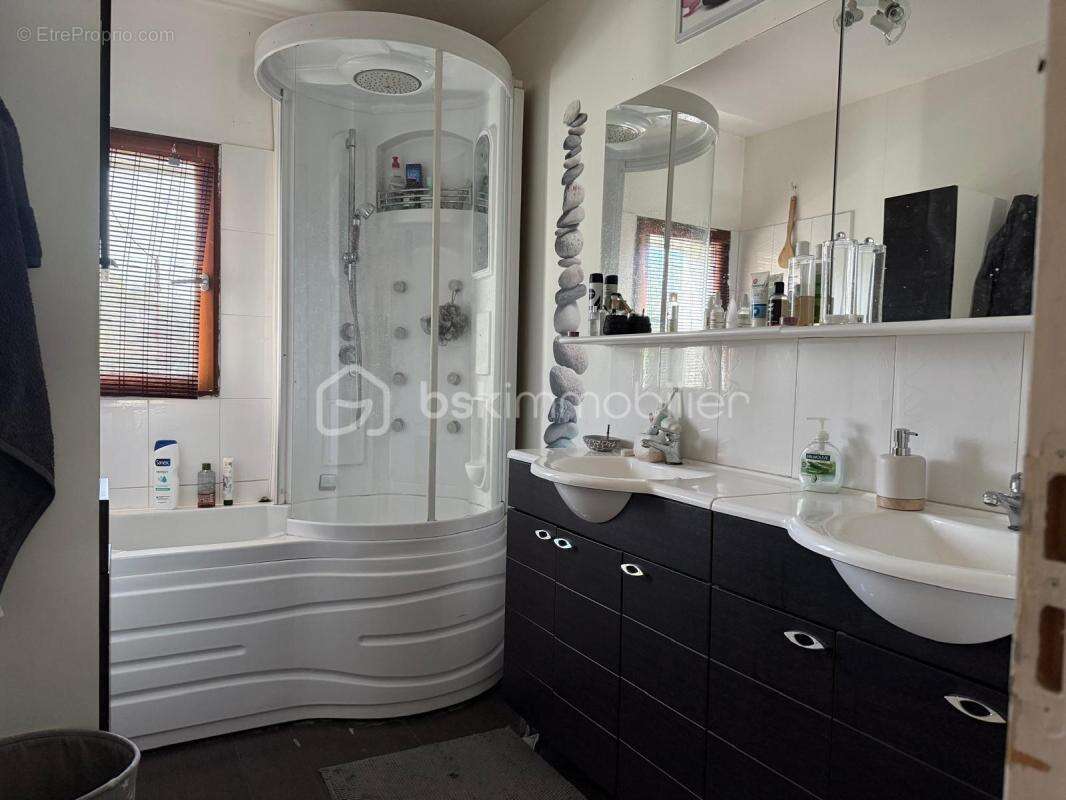 Maison à SAINT-PATERNE-RACAN