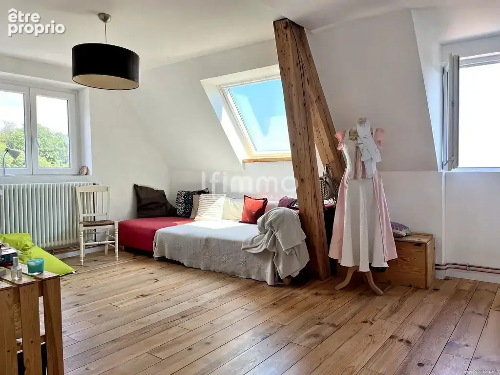 Elégante maison avec deux appartements et une grange - photo 11