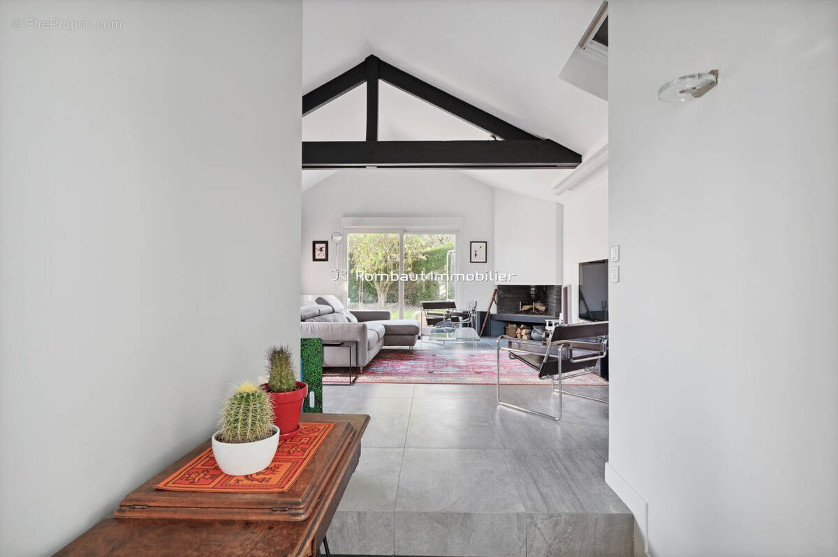 Maison à LA CELLE-SAINT-CLOUD