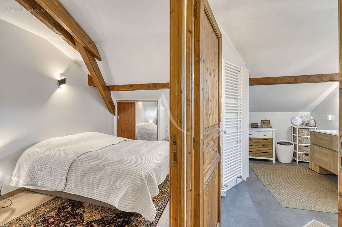 Maison saint-martin-bellevue  154m², (244 m² au sol) - photo 10