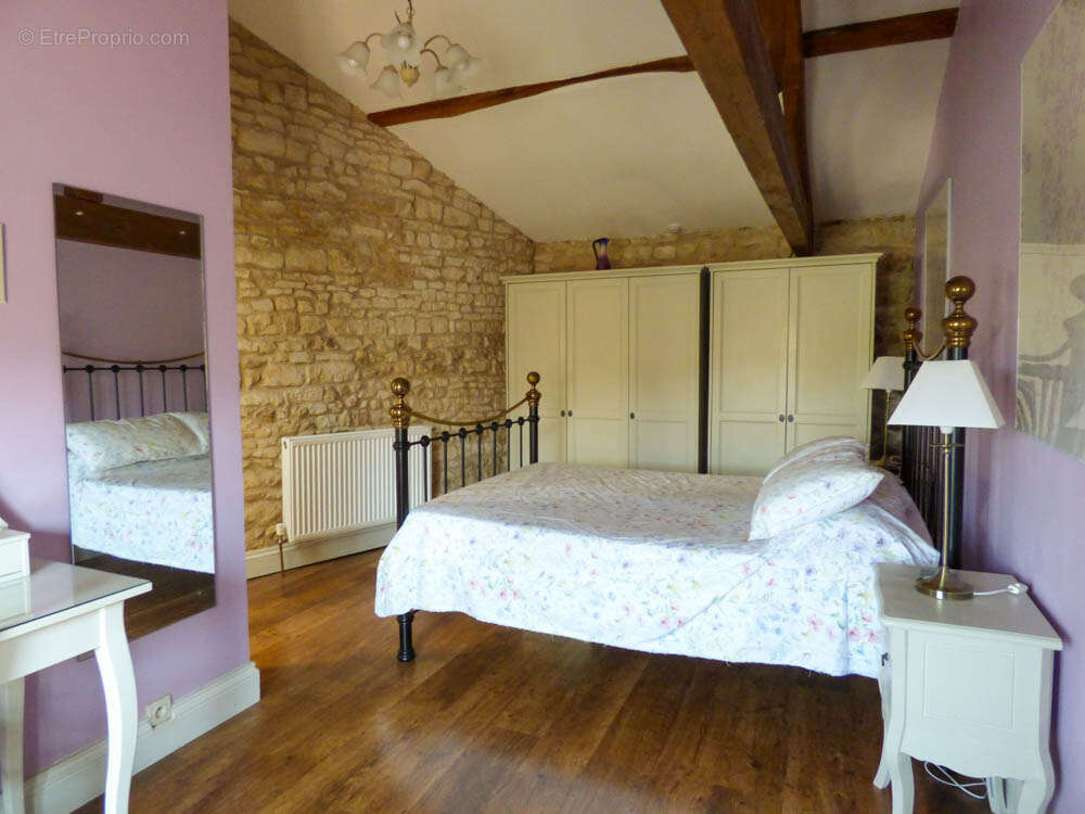 Maison à PAMPROUX