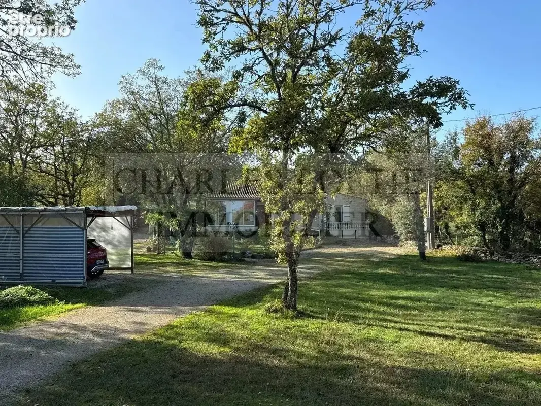 Maison et garage sur terrain de 4550 m² - photo 10