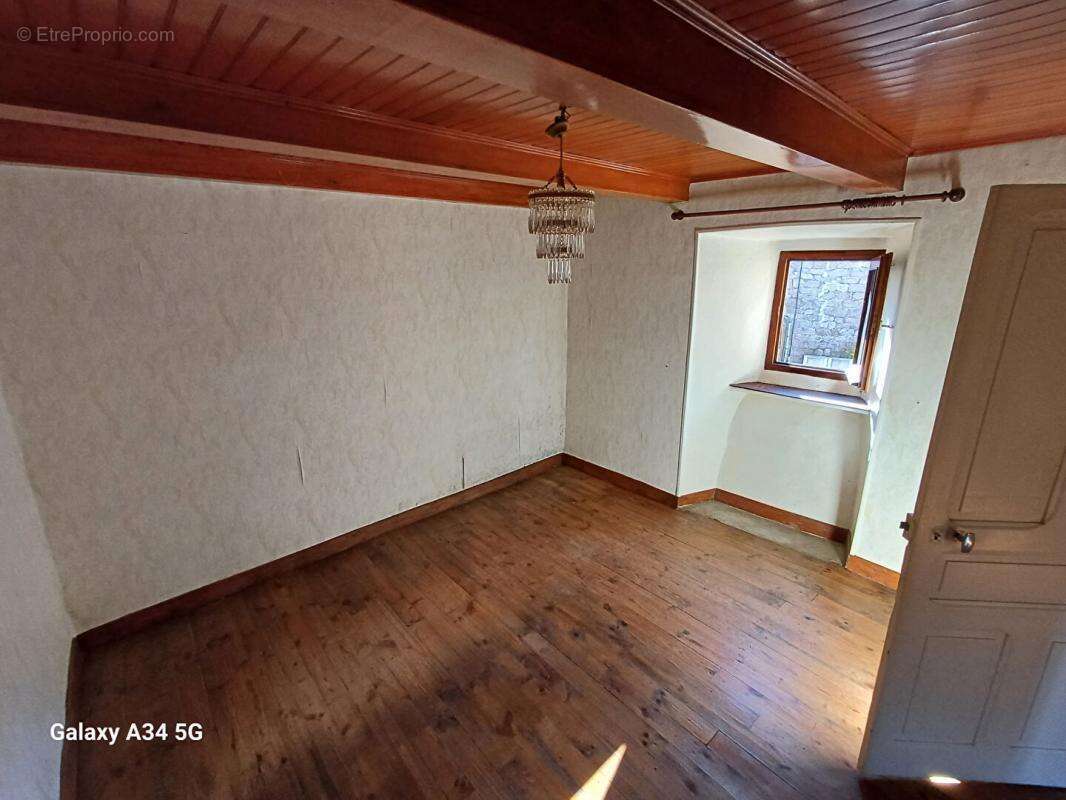 Maison en pierres de 103m² - photo 11