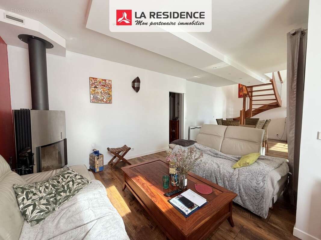 Appartement 98 m² à Velizy-Villacoublay  - photo 4