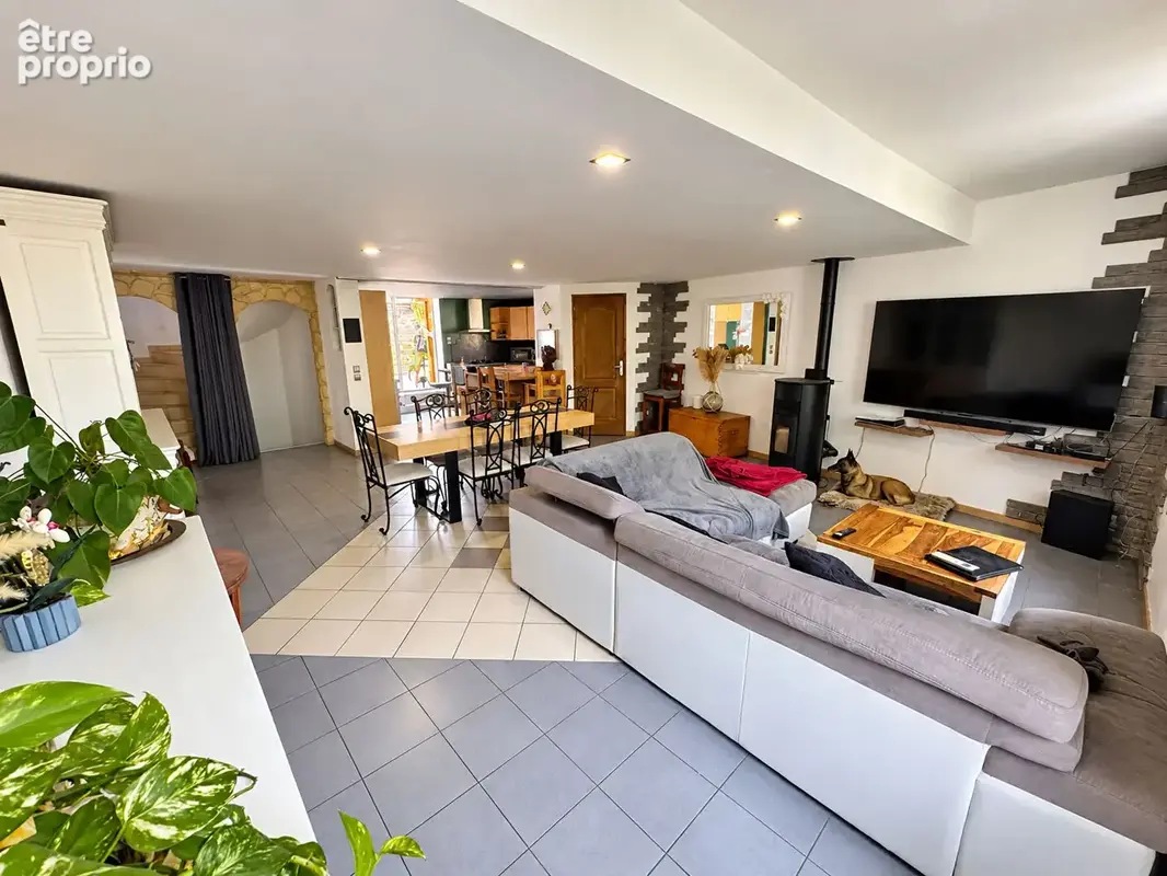 Maison - Colombiers - 5 pièces - 144 m² - photo 2