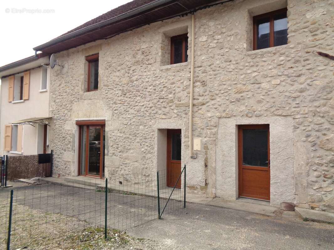 Maison à SAINT-JOSEPH-DE-RIVIERE