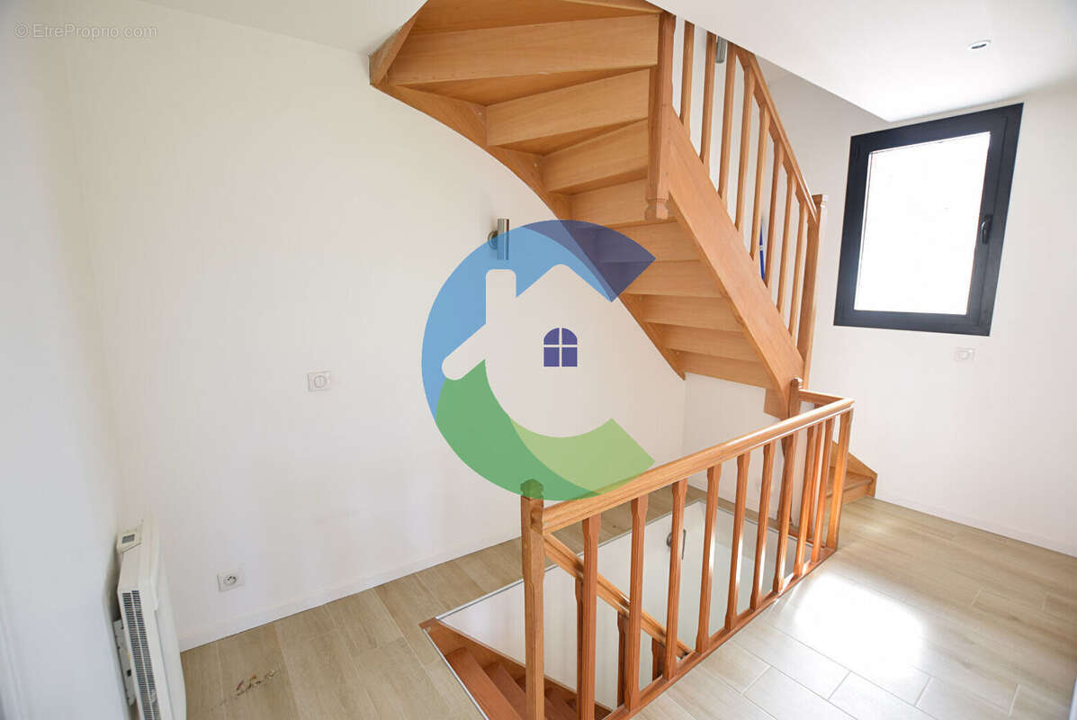 Maison à BALLAINVILLIERS