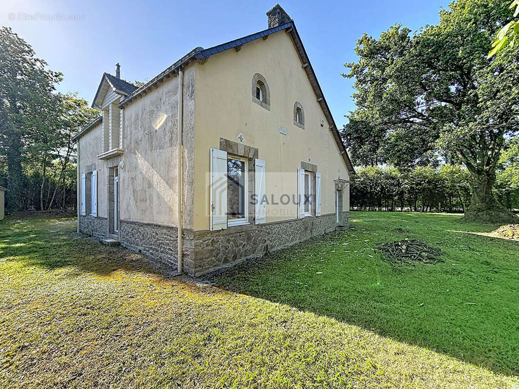 Maison à PEAULE
